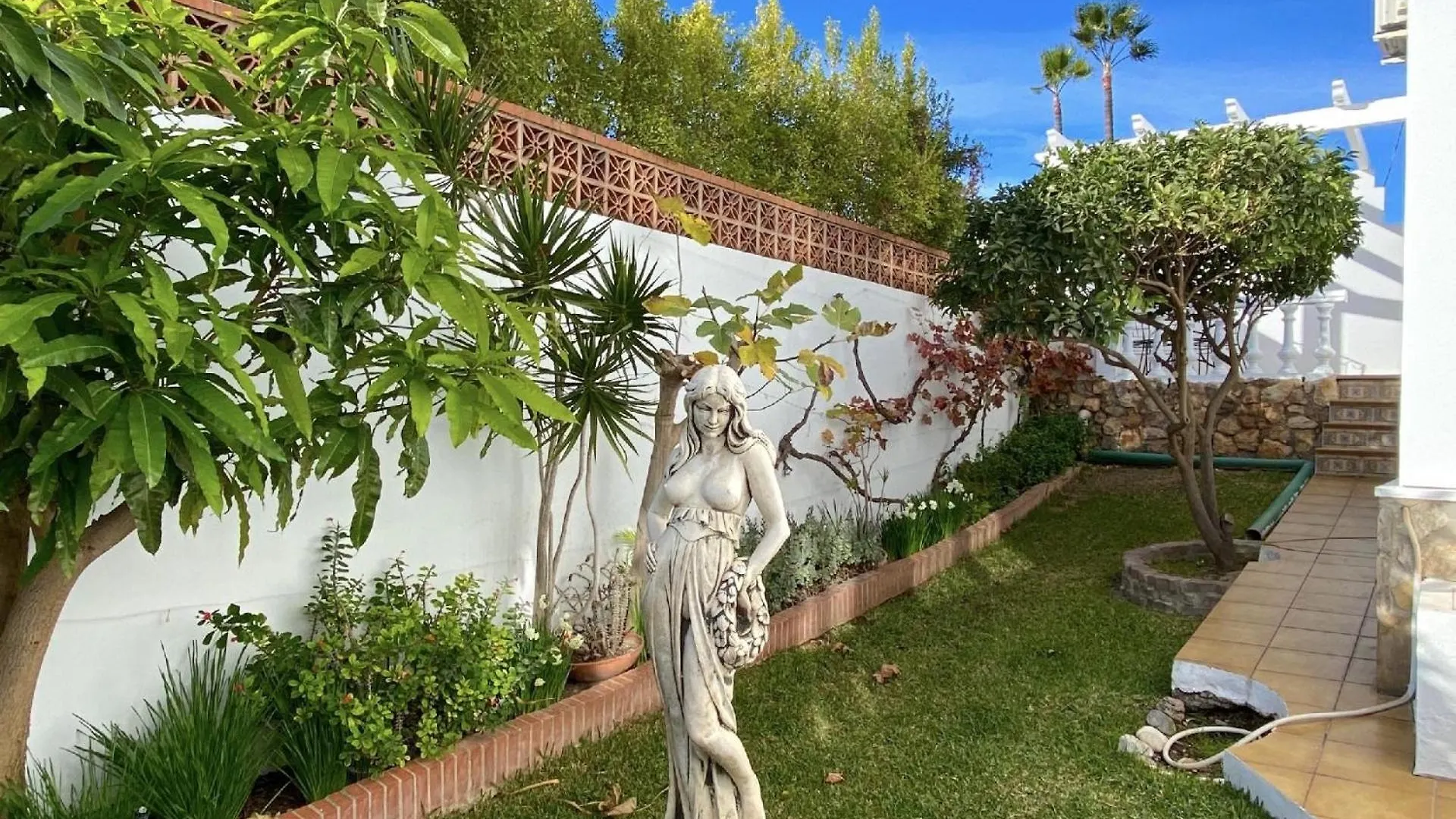 Apartment Ferienwohnung Fuer 3 Personen Ca 35 Qm In Nerja, Andalusien Costa Del Sol